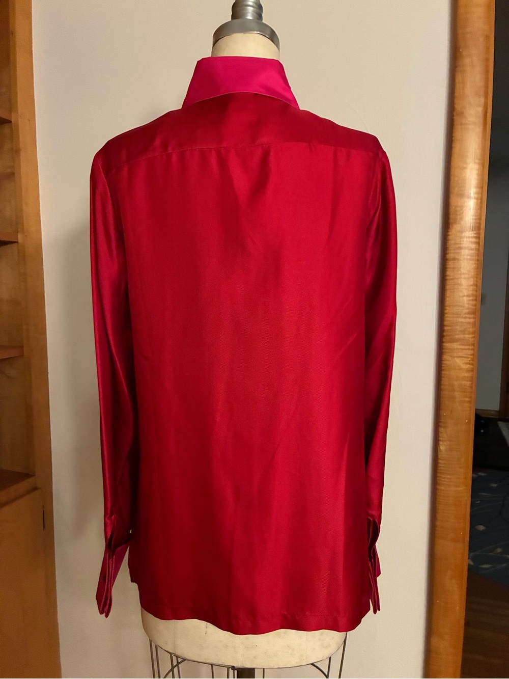 Loulou de la Falaise Cherry Red & Deep Fuchsia Textured “Boyfriend” Button Down - Picture 8 of 8